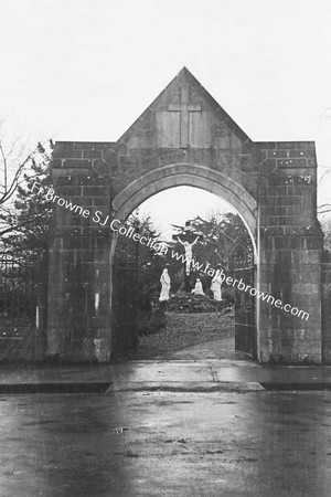 ENTRANCE TO CATHEDRAL